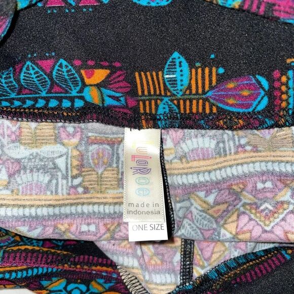 LuLaRoe Leggings Black Tribal One Size - Picture 3 of 3